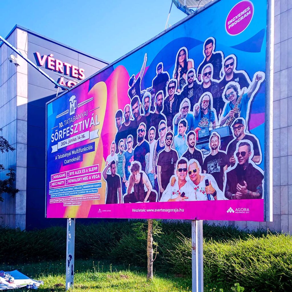 óriásplakát helyszínre tapétázva